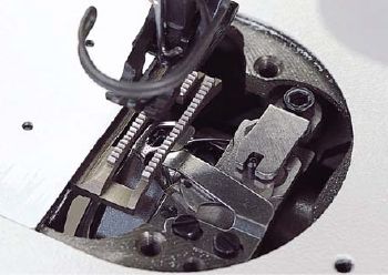 JUKI DLU-5490N — Надёжный механизм обрезки нити