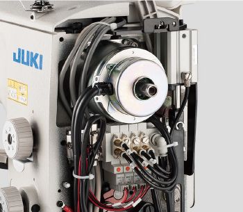 JUKI LS-2342H-7-0B — Установлен высокомоментный серводвигатель с прямым приводом